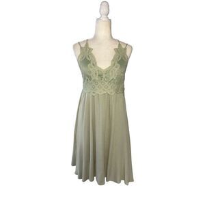 Vine and Valley lace bralette light green dress - L